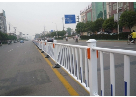 丹东市市政道路护栏工程
